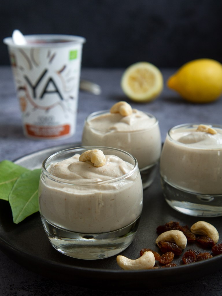Crèmes végétales onctueuses au citron et au yaourt de coco Ya
