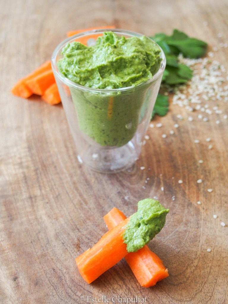 Crème avocat-chanvre-persil frais ; ou guacamole revisité