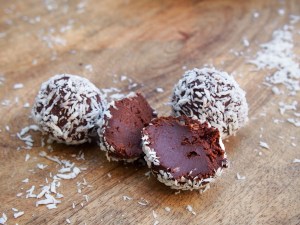 Truffes fondantes chocolat noir et noix de coco (vegan)