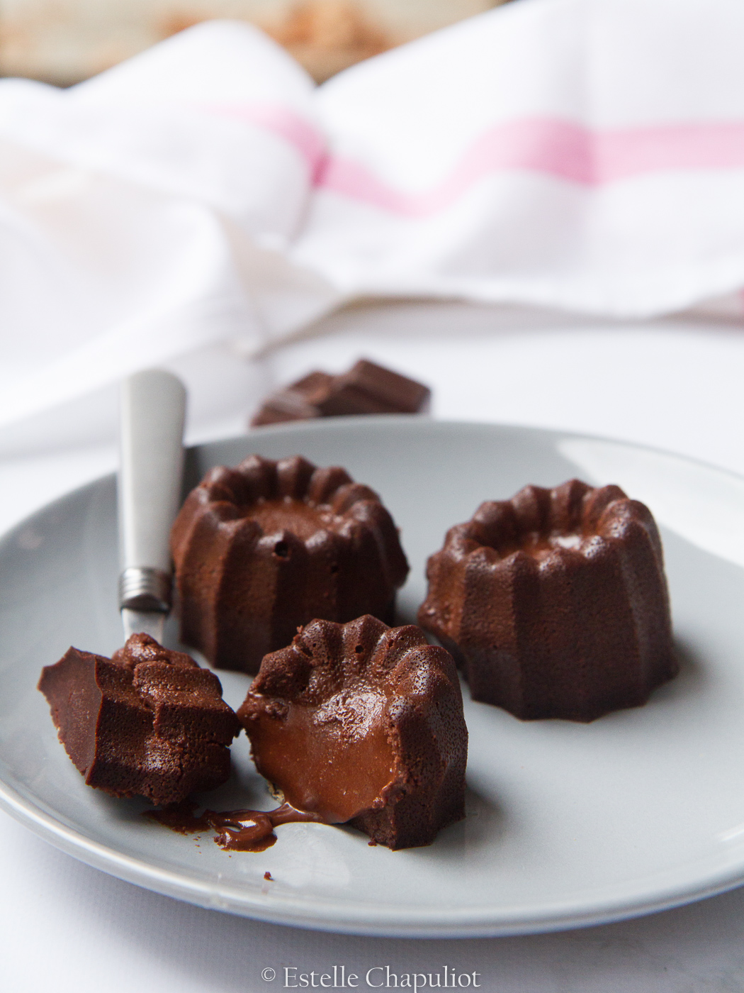 Fondants au chocolat au coeur coulant, cuisson 7 min, vegan, sans gluten, pauvre en FODMAP