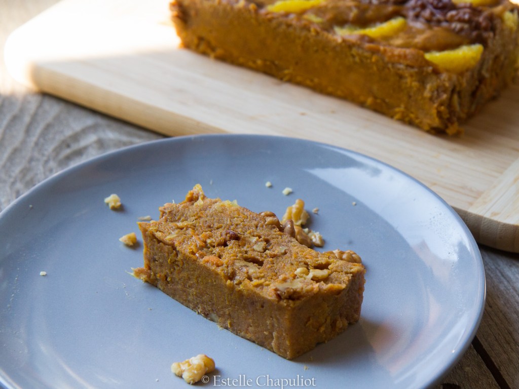 Gâteau fondant à la patate douce, à l'orange et à la cannelle - vegan et sans gluten