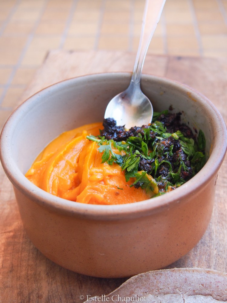 Purée de butternut et lentilles corail germées aux graines de coriandre et à la muscade