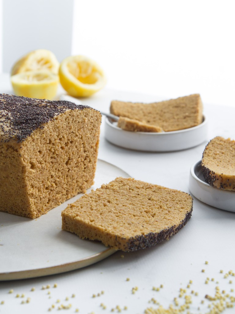 Cake au citron et aux grains de millet (vegan et sans gluten)