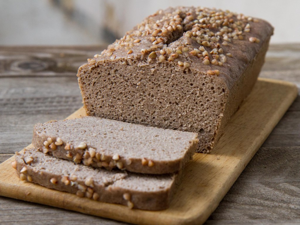 Pain au levain de sarrasin, aux farines de sarrasin et de riz complet (sans gluten)