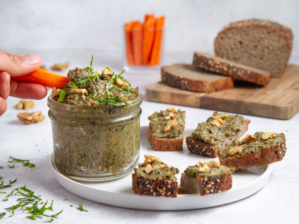 Pâté végétal aux lentilles vertes, sarrasin, noix et miso (sans gluten)