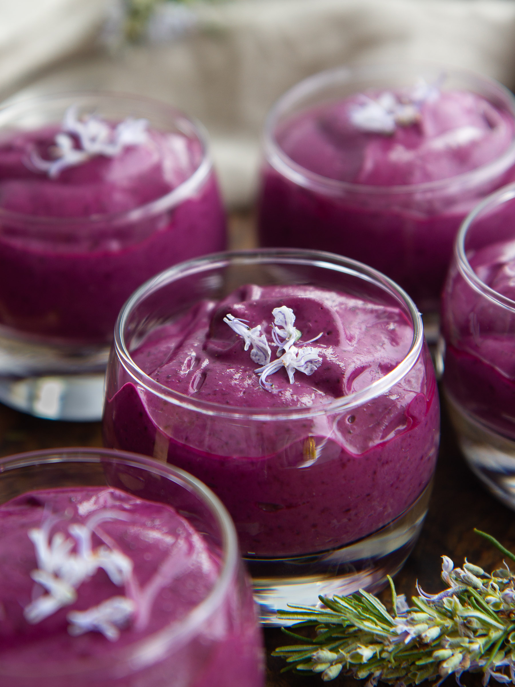 Crèmes aux myrtilles et yaourt de soja (vegan)