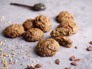 Cookies sésame noir, graines de chia et sésame, sarrasin et pépites chocolat noir (vegans - sans gluten)