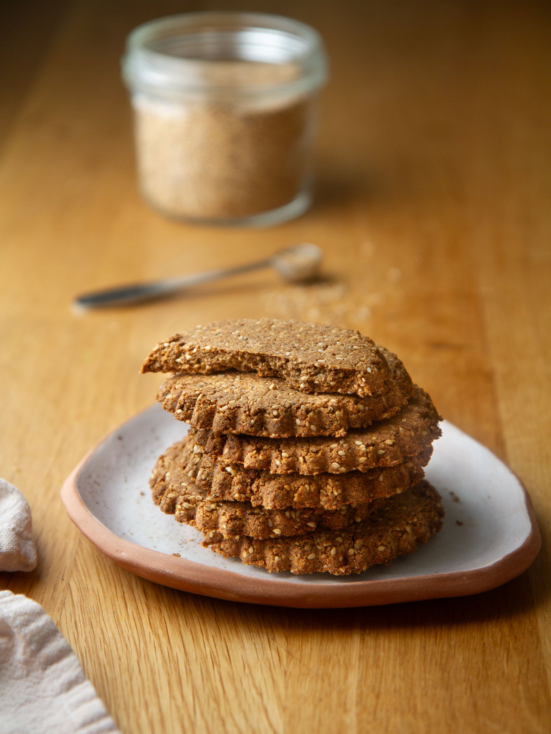 Sablés à la farine de châtaigne et aux graines de sésame (vegan et sans gluten)