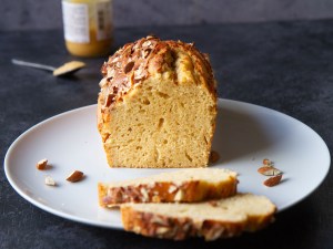 Gâteau au miso blanc, pommes et amande (sans laitage, possible sans gluten)